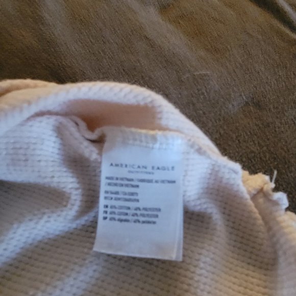 American Eagle shirt - Picture 2 of 2